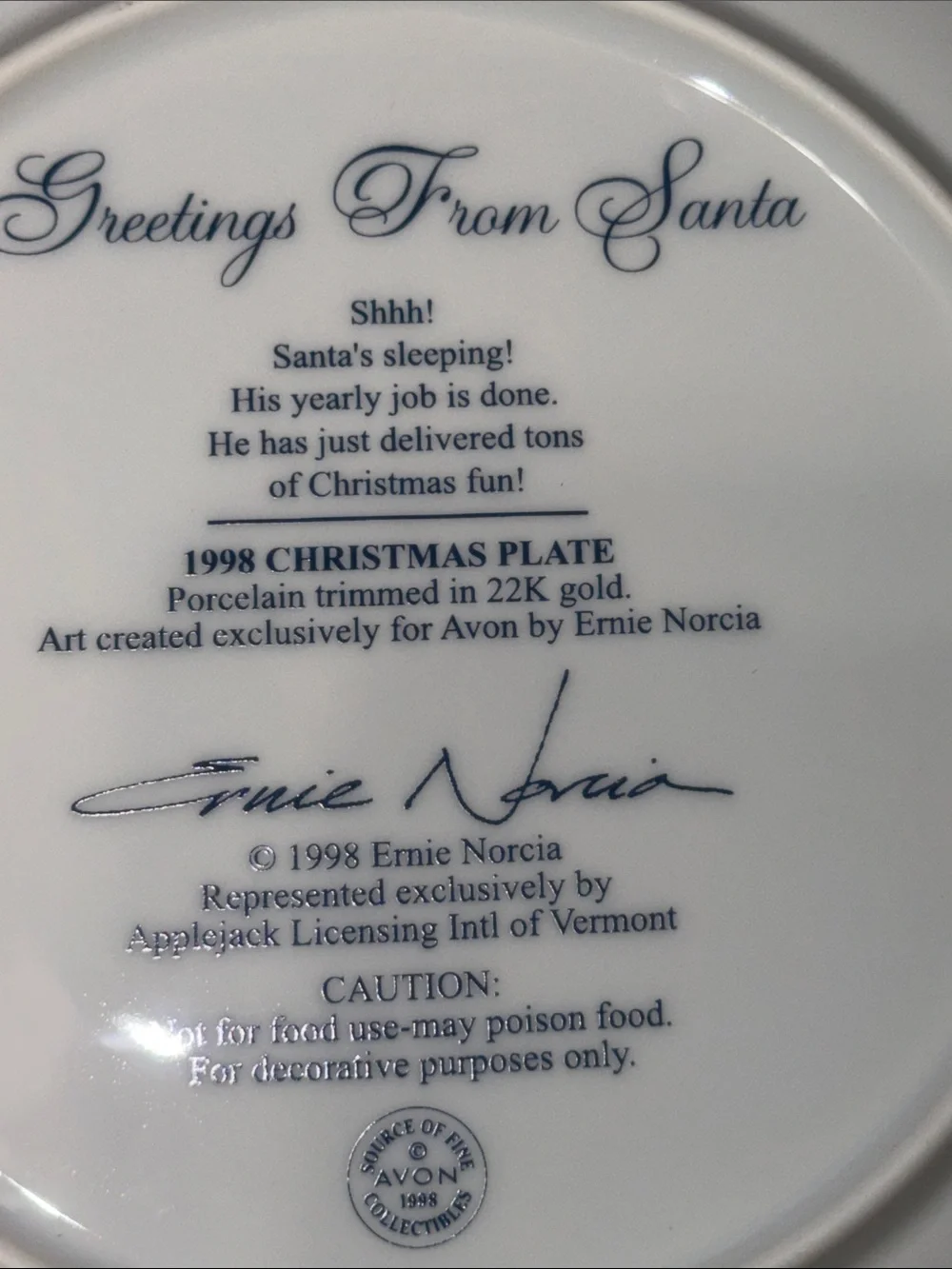 Avon 1998 Santa on Moon Holiday Plate – 22k Gold Rim